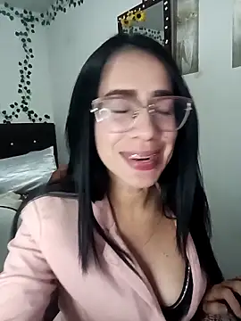 Snapshot of YaraDuartee chatting on 02-03-26, 12:54 YaraDuartee online show from 02-03-26, 12:54