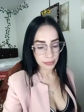 Snapshot of YaraDuartee chatting on 02-09-26, 11:47 YaraDuartee online show from 02-09-26, 11:47