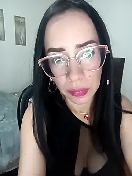 YaraDuartee online show from 03-31-26, 11:29