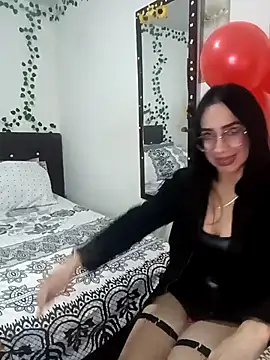 Snapshot of YaraDuartee chatting on 02-22-26, 12:24 YaraDuartee online show from 02-22-26, 12:24