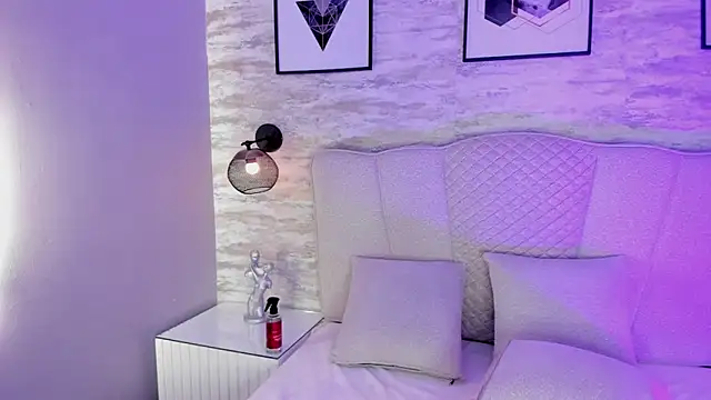 Snapshot of ashlye_collins chatting on 11-22-25, 06:56 ashlye collins online show from 11-22-25, 06:56