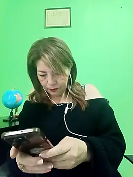 VANESSA  01 online show from 10-17-25, 12:18