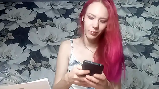 LiaCusson online show from 10-01-25, 01:11