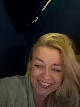 demidelightfulxx online show from 10-19-25, 08:33