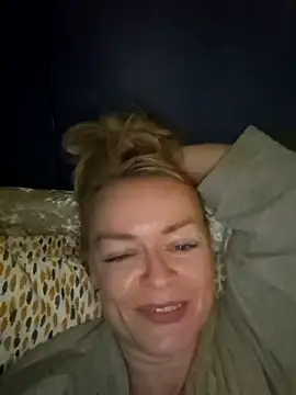 demidelightfulxx online show from 10-20-25, 09:04