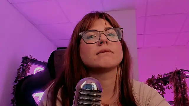 FameyBlum online show from 09-27-25, 01:28