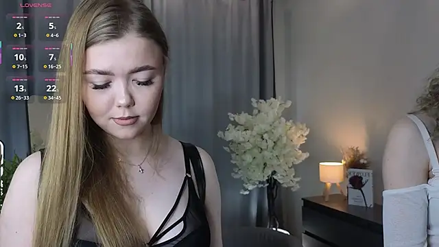 TwixieGuo online show from 10-23-25, 10:25