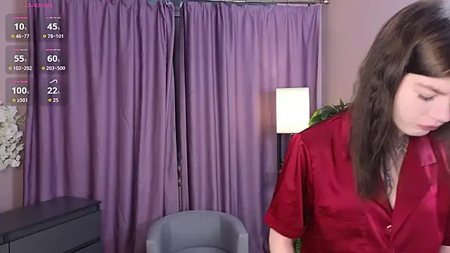 TwixieGuo online show from 12-17-25, 10:20