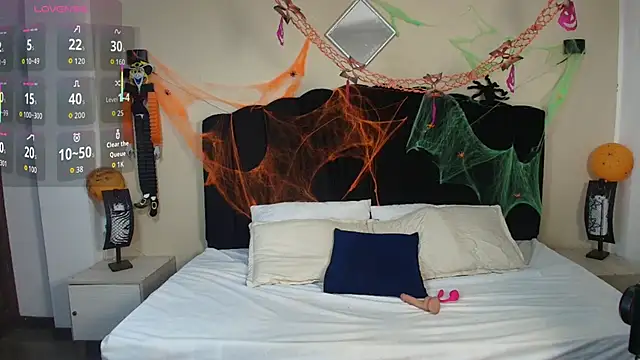 GabySweett  online show from 10-29-25, 12:04