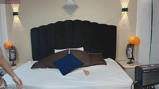 GabySweett  online show from 11-04-25, 12:09