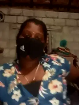 Tamil Hot Sandy online show from 10-31-25, 03:19