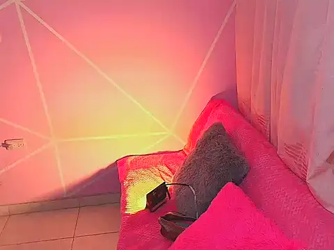 CuteFlame online show from 11-21-25, 09:36