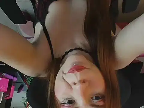 CuteFlame online show from 10-10-25, 02:18