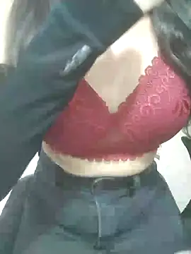 Snapshot of Rosie_Star chatting on 10-12-25, 02:29 Rosie Star online show from 10-12-25, 02:29