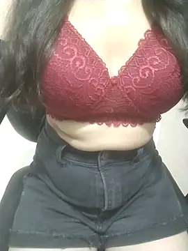 Snapshot of Rosie_Star chatting on 10-16-25, 03:53 Rosie Star online show from 10-16-25, 03:53