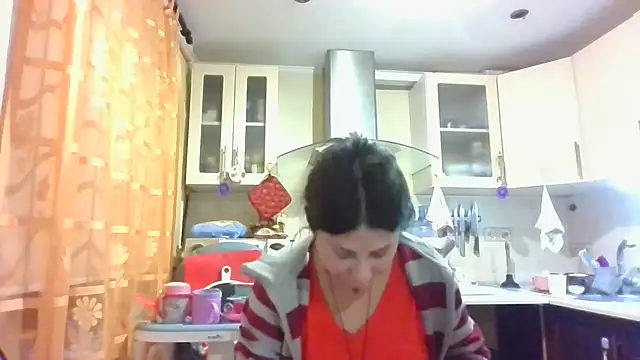 QueenMomyS online show from 10-16-25, 08:06