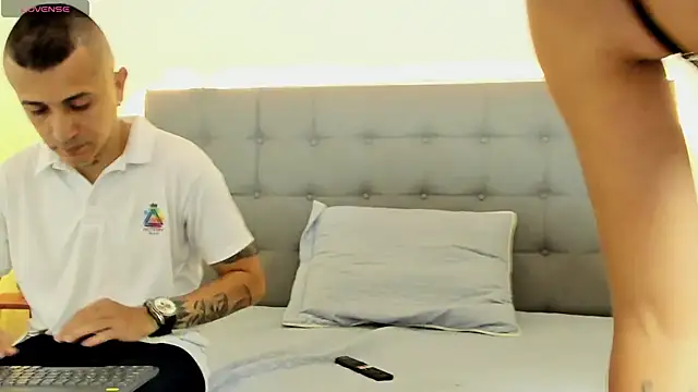 CharlotteAndSimon online show from 12-05-25, 12:59