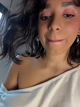 Capricho 01 online show from 02-17-26, 06:16