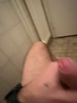 Snapshot of Penisbrutaldick chatting on 12-11-24, 08:28 Penisbrutaldick online show from 12-11-24, 08:28