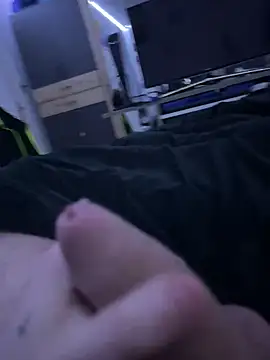 Snapshot of Penisbrutaldick chatting on 01-24-25, 03:02 Penisbrutaldick online show from 01-24-25, 03:02