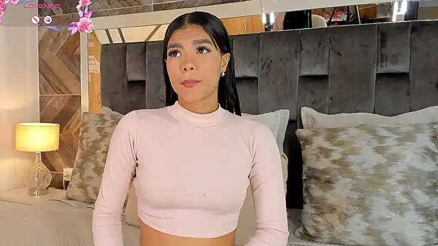 NaylaGrey online show from 11-06-25, 11:58