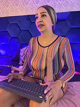Angelina Roa online show from 05-15-26, 02:59