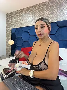 Angelina Roa online show from 04-17-26, 02:42