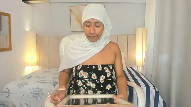 Ridwana Haddad online show from 11-21-25, 02:27