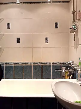 Conny Shellie online show from 01-13-26, 02:48