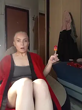 Conny Shellie online show from 10-28-25, 10:20