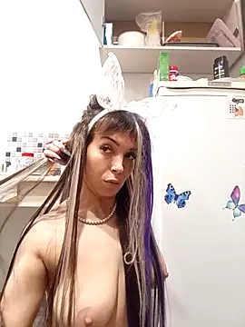 Snapshot of Conny_Shellie chatting on 10-15-25, 05:21 Conny Shellie online show from 10-15-25, 05:21