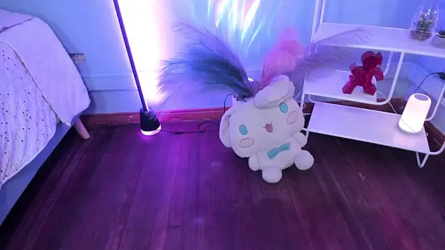 KathiaSaenz  online show from 10-09-25, 04:02