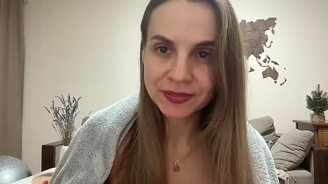 AnnieLove7722 online show from 12-22-25, 03:01
