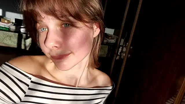 Snapshot of ExitedTroth chatting on 09-30-25, 01:50 ExitedTroth online show from 09-30-25, 01:50