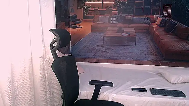 RomeoMillerr online show from 12-19-25, 07:27