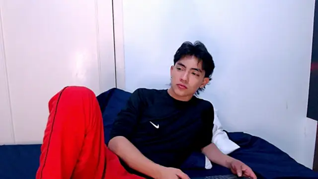 RomeoMillerr online show from 11-26-25, 07:19