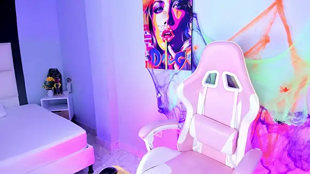 Snapshot of Athenea__fox chatting on 11-03-25, 11:47 Athenea fox online show from 11-03-25, 11:47