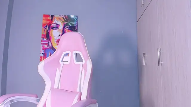 Snapshot of Athenea__fox chatting on 11-26-25, 11:43 Athenea fox online show from 11-26-25, 11:43