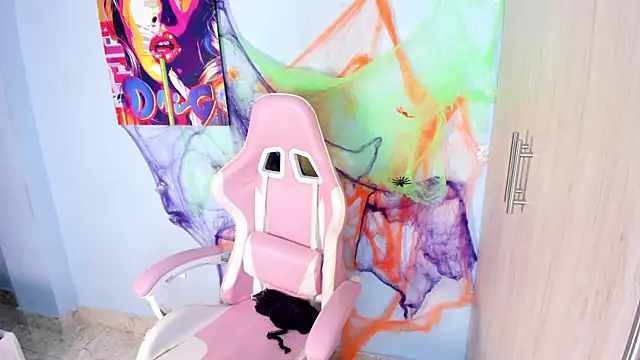 Snapshot of Athenea__fox chatting on 10-30-25, 11:52 Athenea fox online show from 10-30-25, 11:52