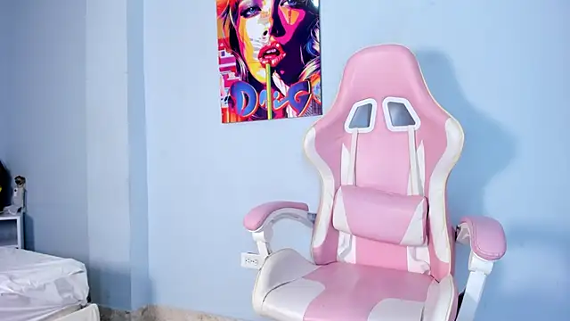 Snapshot of Athenea__fox chatting on 11-05-25, 11:46 Athenea fox online show from 11-05-25, 11:46