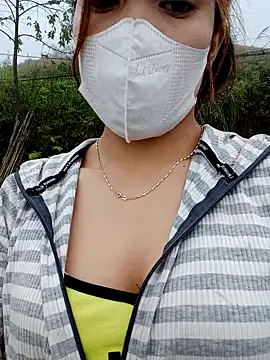 nhinhi-sexy online show from 11-04-25, 12:36