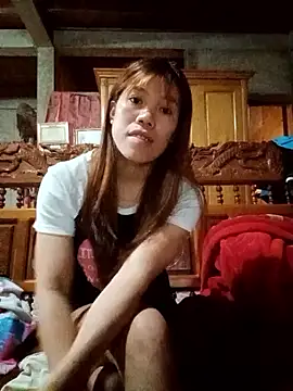 Snapshot of nhinhi-sexy chatting on 09-26-25, 03:24 nhinhi-sexy online show from 09-26-25, 03:24