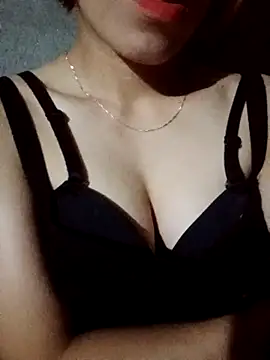 Snapshot of nhinhi-sexy chatting on 10-10-25, 09:59 nhinhi-sexy online show from 10-10-25, 09:59