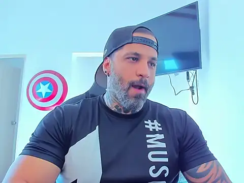 JoshRigby online show from 11-08-25, 08:01