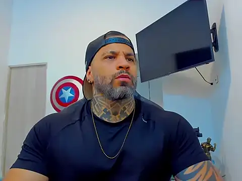 JoshRigby online show from 10-06-25, 07:47