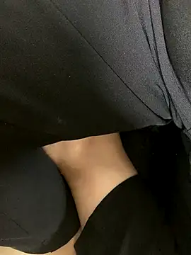 Lydia-a online show from 10-31-25, 07:16