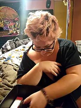 violentviolet68 online show from 10-12-25, 06:53