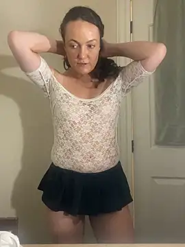 sexybriiiixoxo online show from 05-18-26, 01:17