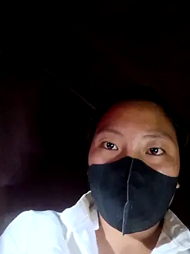 Snapshot of ly-xinh01 chatting on 09-28-25, 02:02 ly-xinh01 online show from 09-28-25, 02:02