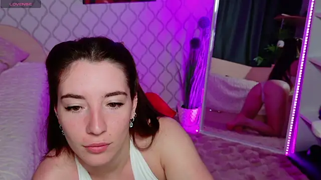 Curious Lily online show from 06-15-26, 01:06